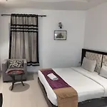 Airport Hotel The Class 5 Mins Aerocity Metro